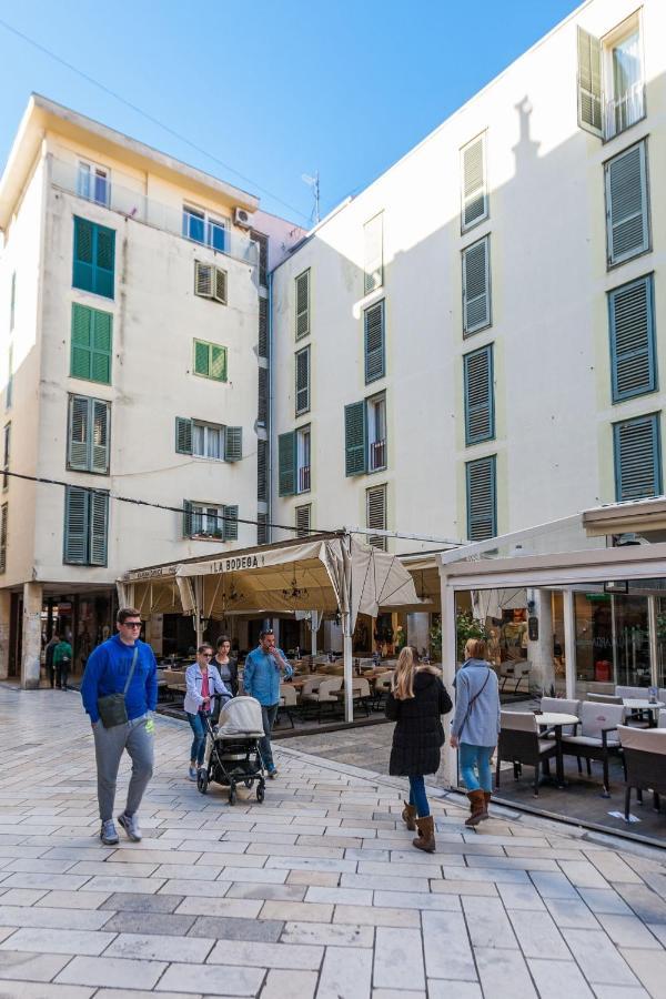Bagi Apartment In Old Town Center زادار المظهر الخارجي الصورة